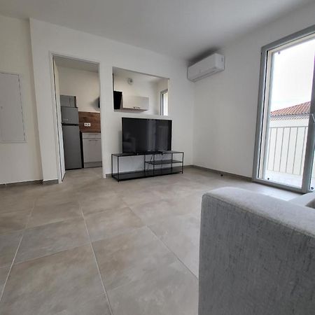 Charmant Type 1 Neuf En Hyper Centre Avec Parking Corte  Exterior photo